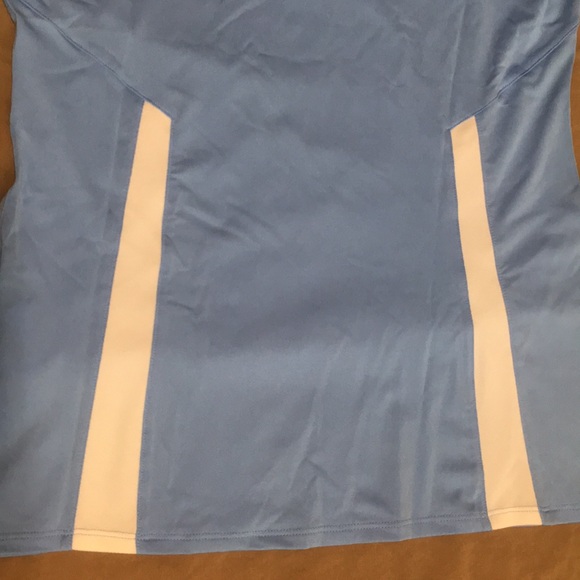 NWT (small) Woman’s Under Armour heat gear - Picture 4 of 5